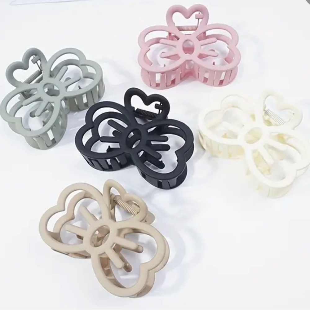 Hello Kitty Inspired Bow Claw Clip
